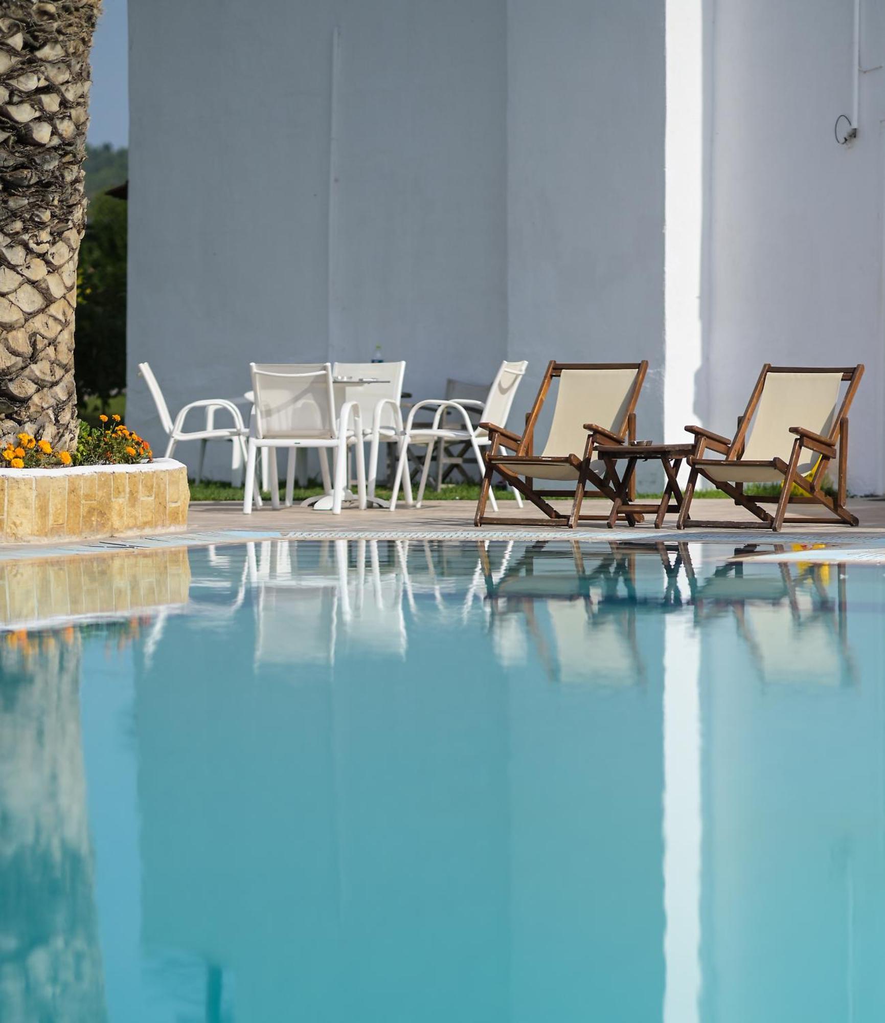 Estia Hotel Fourka Bagian luar foto