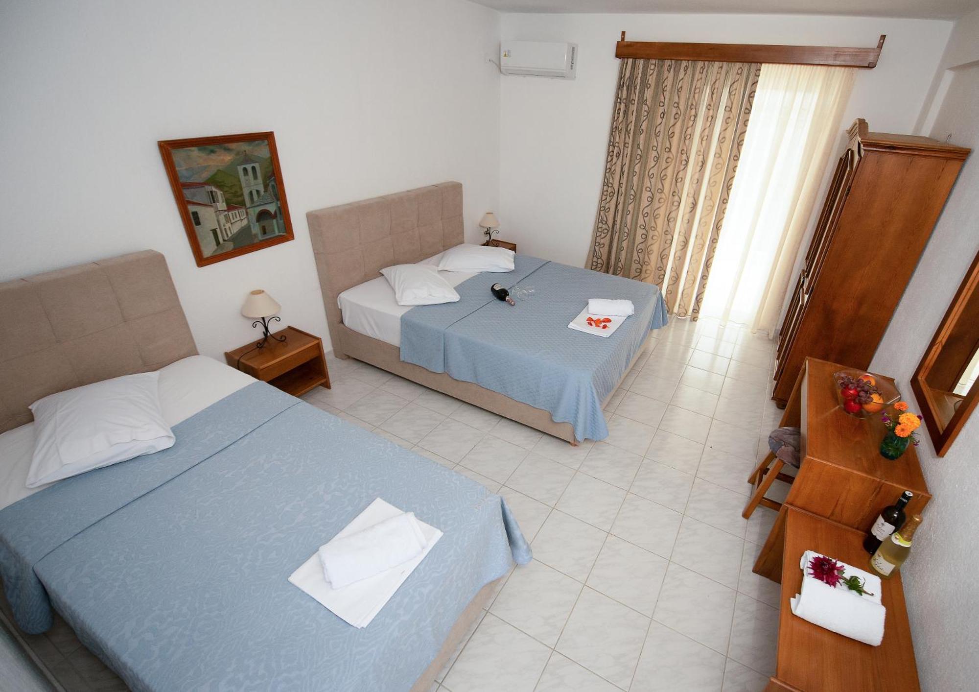 Estia Hotel Fourka Bagian luar foto