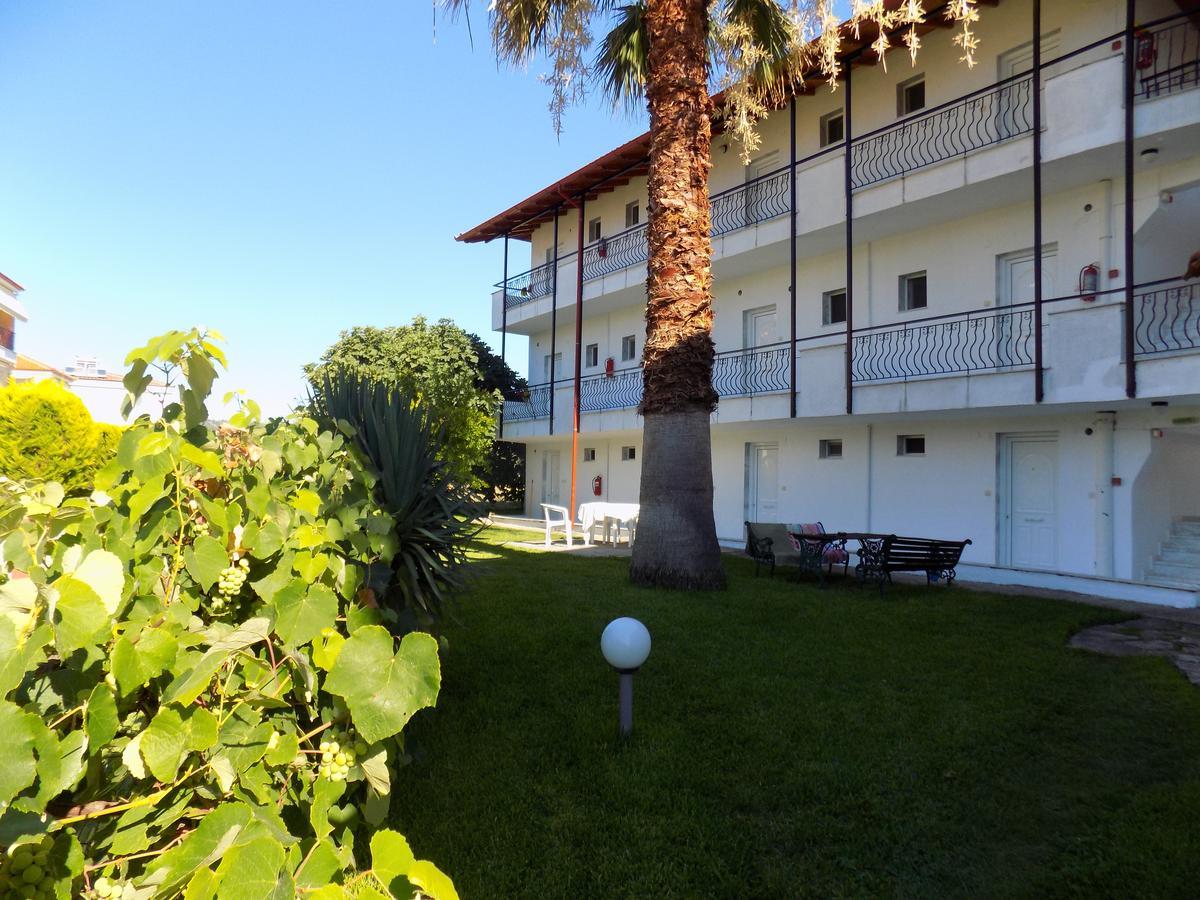 Estia Hotel Fourka Bagian luar foto